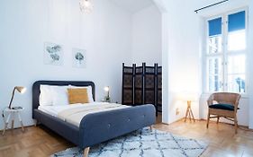 Lovely Downtown Apartment Close To The Basilica