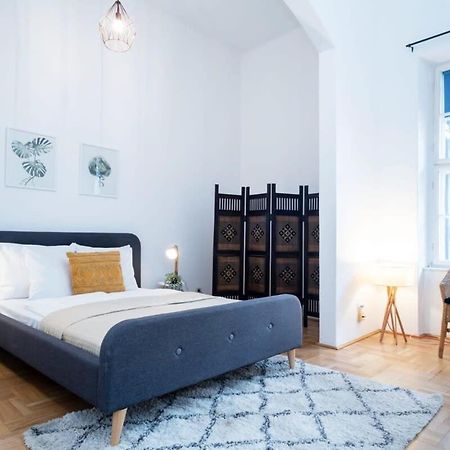 Lovely Downtown Apartment Close To The Basilica Budapest Esterno foto